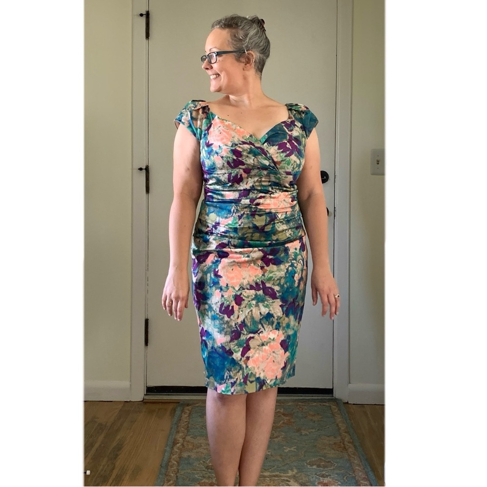 watercolor floral print fitted dress by Suzi Chin for Maggy Boutique - Picture 5 of 17
